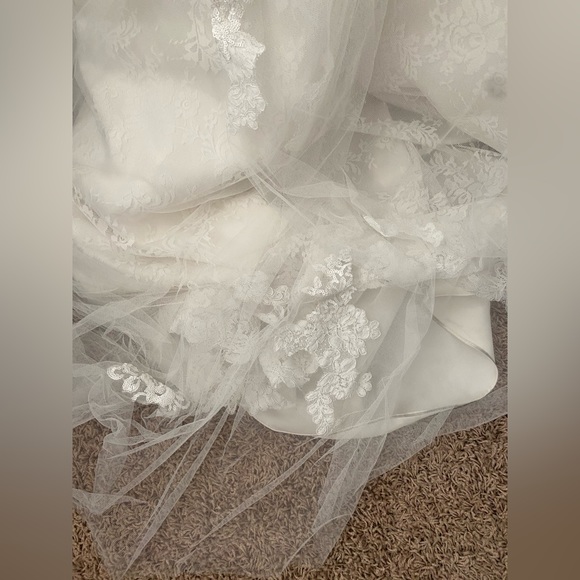 Maggie Sottero ‘Theda’ Wedding Dress Sz 12 Ivory - Picture 11 of 16